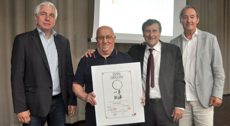 Arthur Bastian erhält 6. Dan